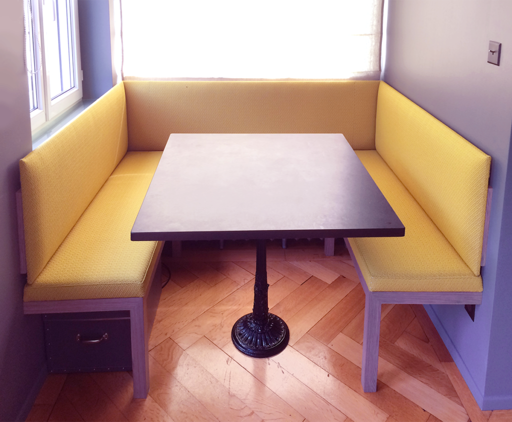 Banquette restaurant