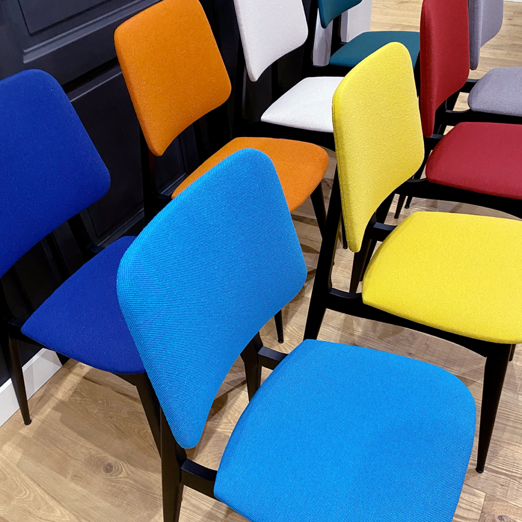 Réfection chaises modernes